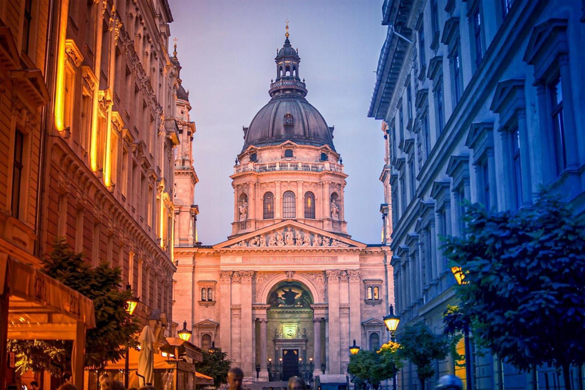 Designer Boutique 2R Walk To Opera House & Basilica Lägenhet Budapest Exteriör bild