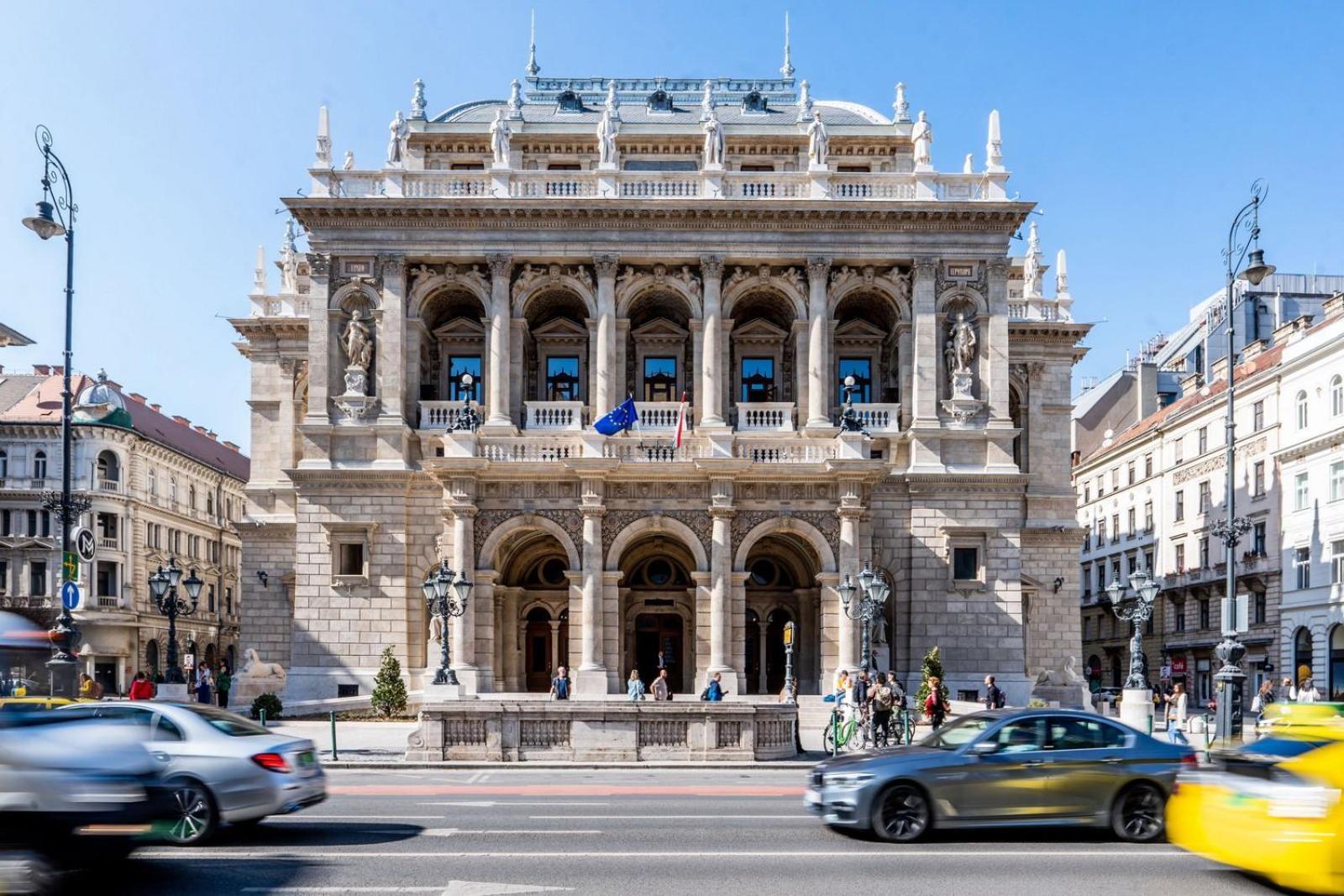 Designer Boutique 2R Walk To Opera House & Basilica Lägenhet Budapest Exteriör bild